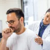 A gripe passou, mas a tosse continua: quando o sintoma merece aten��o?