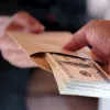Conversas vazadas mostram pedido de dinheiro a empreiteiro e podem afetar elei��es de 2026