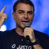 Fl�vio Bolsonaro promete lutar contra novas taxas dos EUA em evento com Tarc�sio