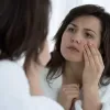 Olheiras: entenda as causas e veja como reduzir o problema