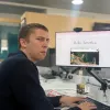 Rep�rter engana IA de Trump, que come�a a contar piadas sem sentido e cantar sobre Elon Musk