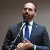 Bolsonaro vai vetar escolha de ministros se Fl�vio for eleito, revela filho