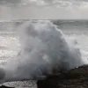 Tempestade no Reino Unido gera alerta de 'perigo para a vida' e medo de tornados em 7 regi�es