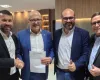 Secret�rio Municipal de Esportes de C�ceres Entrega Convite ao Governador Otaviano Pivetta para Abertura dos Jogos Estudantis