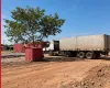 Caminh�o causa 'efeito domin�' e destr�i barracas em Cuiab� ap�s acidente pr�vio