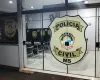 Jovem de 16 anos � morto a tiros dentro de casa na frente da fam�lia