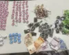 Homem preso com 400 por��es de drogas em Salvador