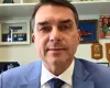 Fl�vio Bolsonaro pediu dinheiro para banqueiro e maioria dos brasileiros acha que ele errou