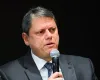 Tarc�sio diz que Fl�vio vai manter o legado de Bolsonaro