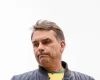 Pedido no STF tenta bloquear R$ 72 milh�es de Fl�vio Bolsonaro