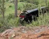 �nibus com fi�is cai em ribanceira e mata seis pessoas em viagem a Aparecida