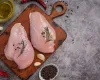 Pela primeira vez em 22 anos, frango � mais caro que carne su�na