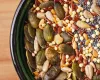 Ab�bora ou girassol: nutricionistas revelam qual semente ajuda mais a emagrecer