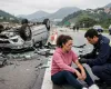 Mulher sofre ferimentos leves ap�s carro capotar na Linha Vermelha, no Rio de Janeiro