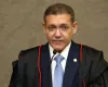 Justi�a Eleitoral derruba canal de apoio a Lula no WhatsApp ap�s pedido de Fl�vio Bolsonaro