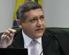 Justi�a Eleitoral derruba canal de Janones no WhatsApp para barrar fake news sobre Fl�vio Bolsonaro