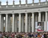 Papa Le�o XIV aparece publicamente e sorri ap�s cirurgia para tirar c�ncer
