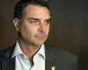 Fl�vio Bolsonaro foge para os EUA ap�s perder elei��o e aliados o abandonam