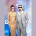 701593