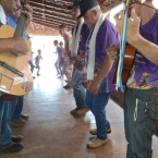 Cento e vinte e quatro anos de Folia de Reis em Ribeirozinho, Mato Grosso, tradio que atravessa sculo.