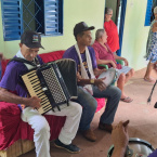 Cento e vinte e quatro anos de Folia de Reis em Ribeirozinho, Mato Grosso, tradio que atravessa sculo.