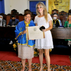 Academia Mato-Grossense de Letras - AML faz homenagem com  Diploma de Mrito acompanhado da Medalha do Centenrio da Instituio