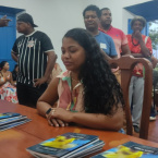 Tarde de autgrafos do livro Prolas Negras