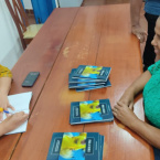 Tarde de autgrafos do livro Prolas Negras