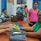 Tarde de autgrafos do livro Prolas Negras