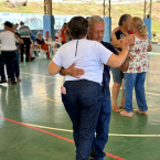 Com cerca de 200 idosos, Baile da Melhor Idade  realizado s quintas-feiras em Barra do Garas