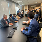 Em Braslia, ministro garante a Adilson concluso do Residencial Carvalho e incio da drenagem no bairro Cristino Cortes