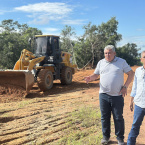 Prefeito Dr. Adilson Gonalves vistoria obras de recuperao de estradas em Barra do Garas