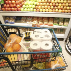 Prvia da inflao de abril fica em 0,43%, puxada pelos alimentos