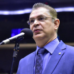 Dino intima Sstenes Cavalcante a explicar novo acordo para diviso de emendas parlamentares