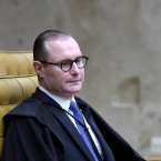 Zanin diz que veto a celulares no STF foi medida excepcional