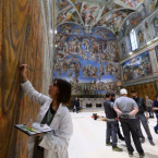 Conclave: Vaticano divulga fotos de reforma e preparao da Capela Sistina