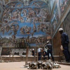 Conclave: Vaticano divulga fotos de reforma e preparao da Capela Sistina