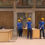 Conclave: Vaticano divulga fotos de reforma e preparao da Capela Sistina