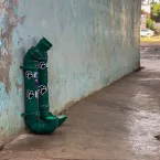 Prefeitura instala comedouros e bebedouros para incentivar cuidado com animais de rua em Barra do Gar�as