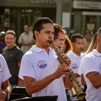 Popula��o prestigia desfile c�vico-militar em comemora��o � Independ�ncia do Brasil e aos 77 anos de Barra do Gar�as