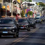 Popula��o prestigia desfile c�vico-militar em comemora��o � Independ�ncia do Brasil e aos 77 anos de Barra do Gar�as