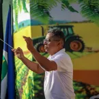 Popula��o prestigia desfile c�vico-militar em comemora��o � Independ�ncia do Brasil e aos 77 anos de Barra do Gar�as