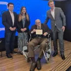 Professor e jurista Ives Gandra Martins foi homenageado na estreia do talk show jur�dico "Direito ao Ponto" da EPD