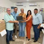 Educa��o de Porto Alegre do Norte avan�a com entrega de notebooks para escolas e creches
