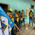 Entre passos, cantos e promessas: a travessia da Folia de Santo Reis pelas comunidades