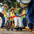 Entre passos, cantos e promessas: a travessia da Folia de Santo Reis pelas comunidades