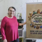 Idosos criam biblioteca comunitária em Curitiba como projeto de conclusão de curso