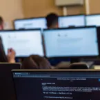 Prazo do Enem 2026: Estudantes devem escolher ingl�s ou espanhol at� domingo