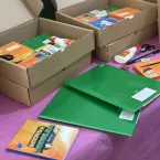 Kits escolares 2025: Prefeitura de Barra do Garas inicia entrega de novos materiais