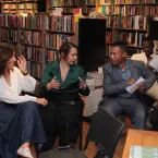 Roda de conversa marca lançamento de livro e revela histórias de transformação e superação; VEJA FOTOS